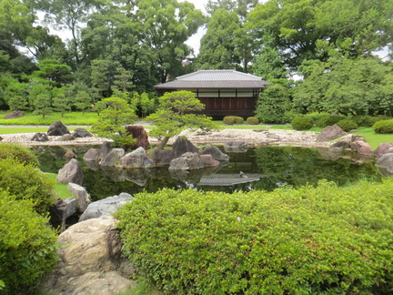 Teahouse pond at Nijo castle park