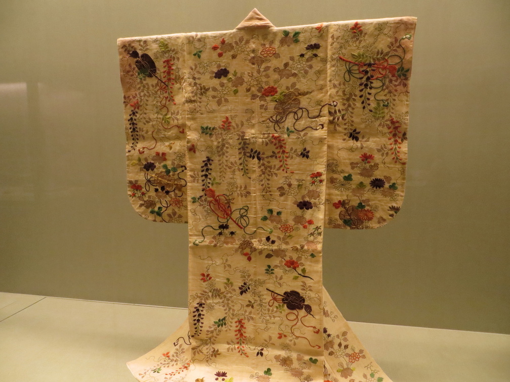 Maiden kimono