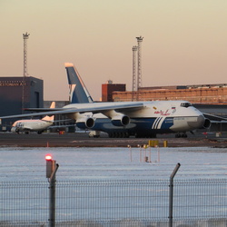28.03.2013 - AN-124-100 at EETN/TLL